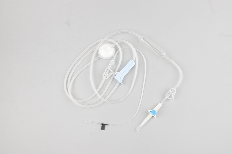 Precise filter infusion set